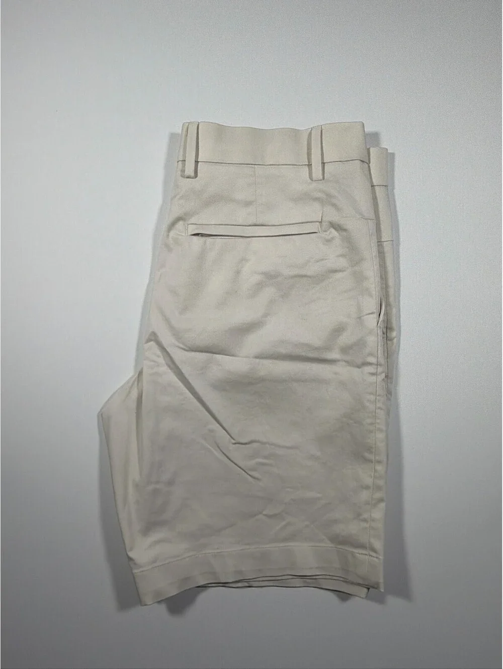 Banana Republic Aiden Mens 32 Beige Cotton Chino Shorts Flat Front